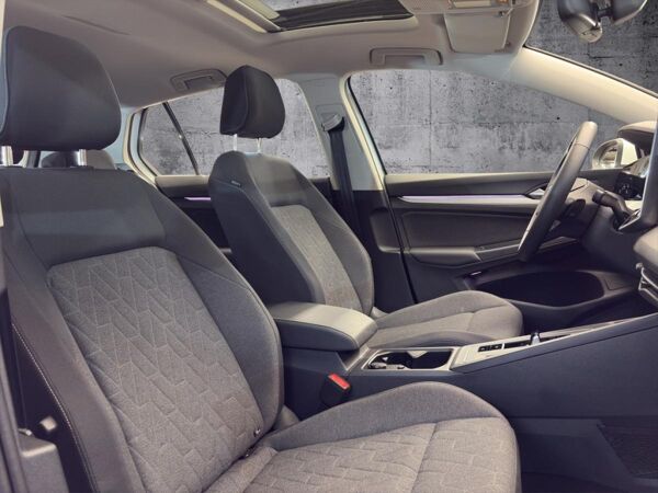 Volkswagen Golf 1.5 eTSI Life DSG - Pano+Head-Up bild 7