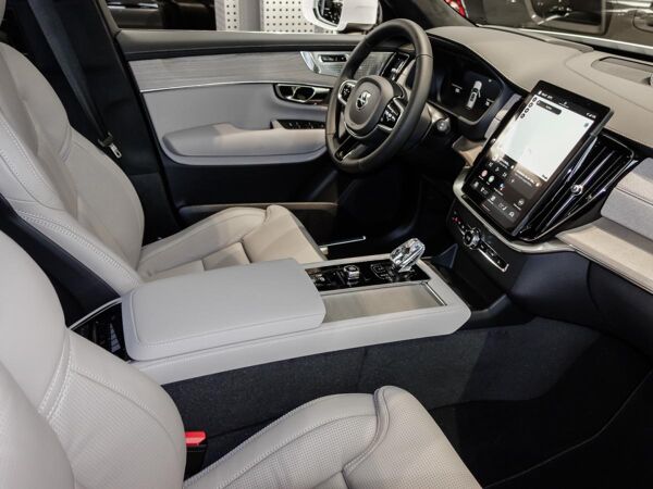 Volvo XC90 T8 Ultra Bright UVP 105.000€ bild 4
