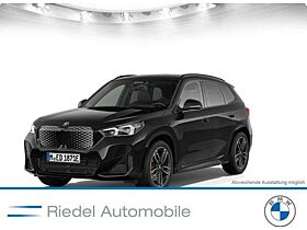 BMW iX1 eDrive20 M Sportpaket Panorama Head-Up AHK