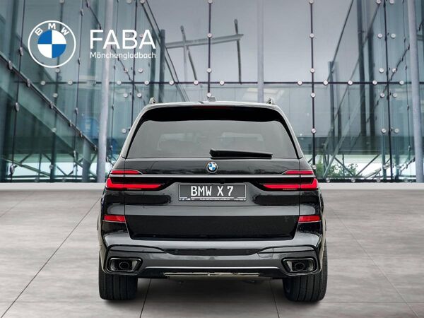 BMW X7 xDrive40d M Sport Pro Sky Lounge Driv Prof AHK bild 3