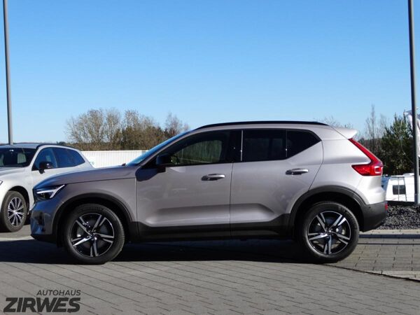 Volvo XC40 B4 Plus Dark bild 5