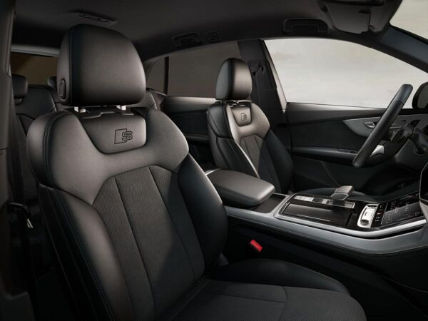 Audi Q8 TFSI e 360 kW quatt tip S line business bild 4