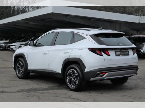 Hyundai TUCSON Select 2WD Rückfahrkamera, Navigation bild 5