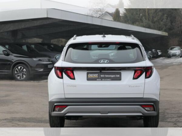 Hyundai TUCSON Select 2WD Rückfahrkamera, Navigation bild 6