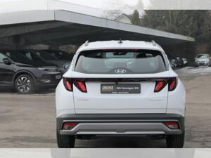 Hyundai TUCSON Select 2WD Rückfahrkamera, Navigation bild 6