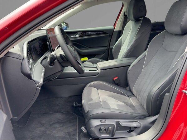 Volkswagen Passat Variant Elegance 2.0 TDI 4M AHK DCC HUD bild 7
