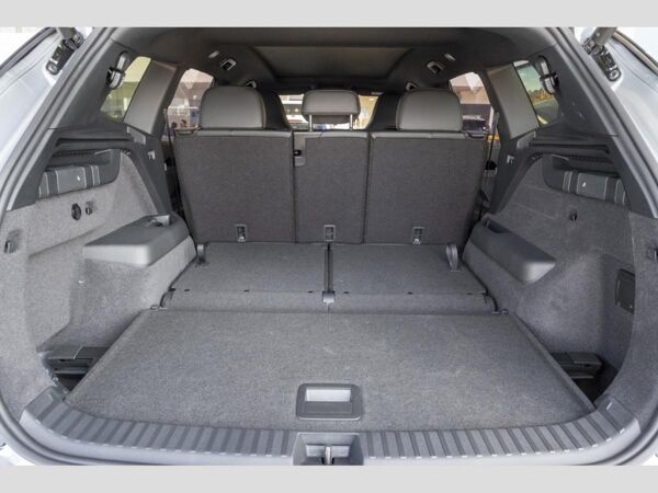Volkswagen Tayron R-Line 2,0 l TDI SCR Pano/7-Sitzer/Family/Black bild 6