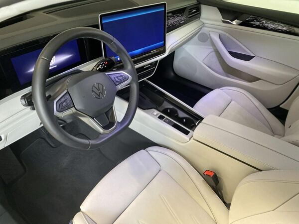 Volkswagen Passat 2.0 TDI Elegance 4M*AHK*Standhzg.*DCC bild 5