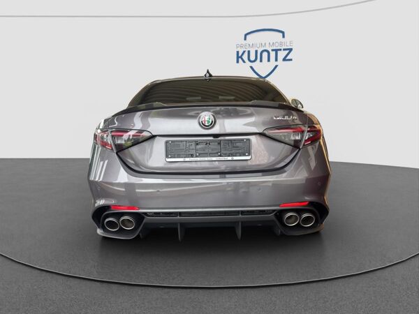 Alfa Romeo Giulia Quadrifoglio 2.9 V6 SOFORT VERFÜGBAR! bild 4