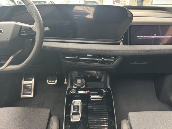Audi Q6 e-tron SUV quattro 285kW *VORFÜHRWAGEN*SOFORT* bild 7