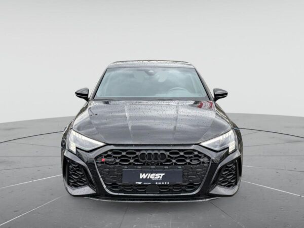 Audi RS3 RS 3 Limousine TFSI S tronic Dynamikpaket+ Keramik Matrix Rückfahrk. bild 3