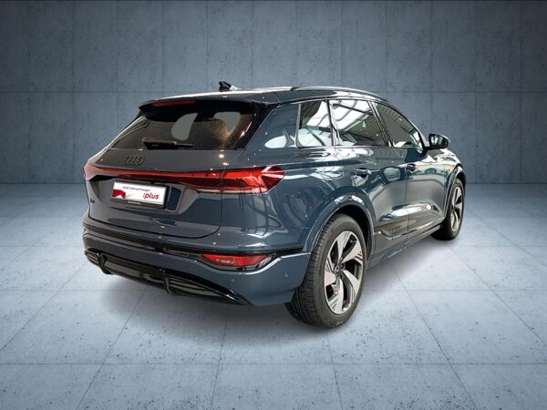 Audi Q6 e-tron S-Line   » MMI experience pro   ⇒ Tech Plus  ⇒  20"     ⇒  AHK bild 5