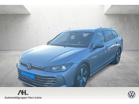 Volkswagen Passat Variant 2.0 TDI Elegance DSG Matrix Navi ACC AHK Massage Volkswagen Passat Variant 2.0 TDI Elegance DSG Matrix Navi ACC AHK Massage