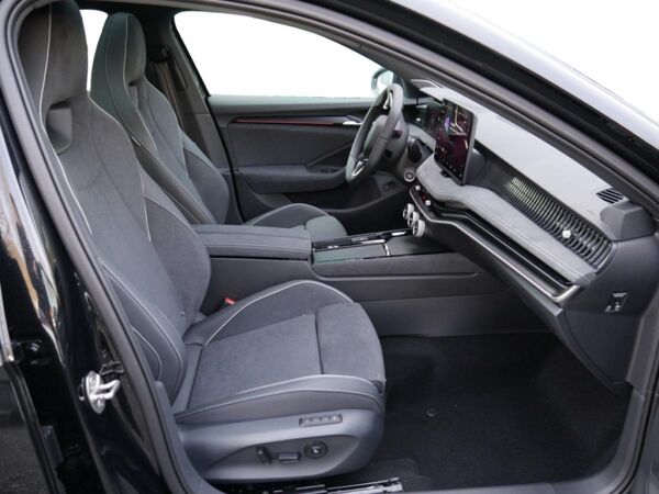Skoda Superb Combi 2.0 TSI DSG Sportline 4X4 AHK PANO HUD *932* bild 2