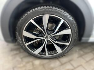 Volkswagen Taigo 1.0 TSI R-Line Navi IQ.Light DAB+ FrontAssist bild 1