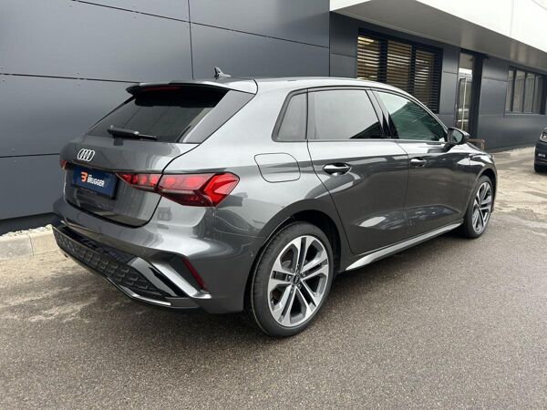 Audi A3 35 TFSI S tronic S line LED RFK ACC PANO CarPlay bild 6