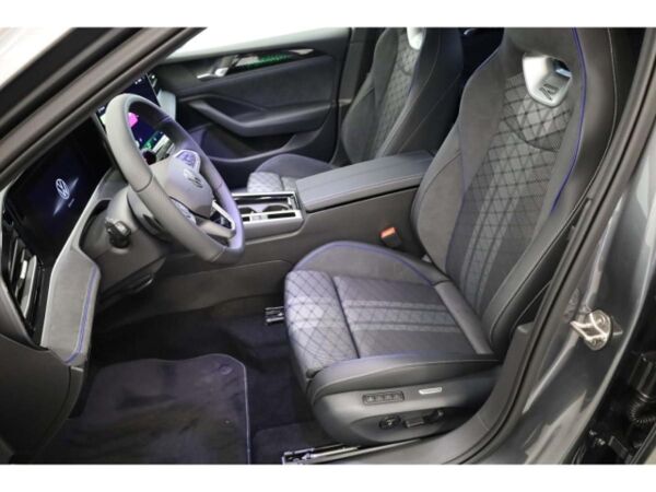 Volkswagen Passat 2.0 TDI SCR R-Line | 📣 Mai-Aktion – sofort verfügbar! 📣 bild 6