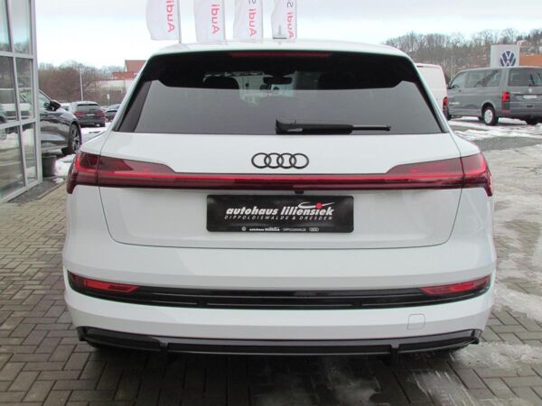 Audi e-tron 55 quattro 300 kW S line sofort verfügbar bild 4