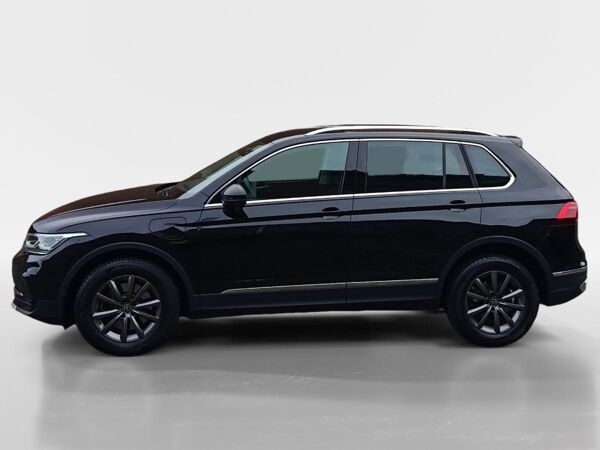 Volkswagen Tiguan Sofort verfügbar*Haustürlieferung*Anhängevorrichtung*Business-Paket*LED Matrix Scheinwerfer*Rückfahr bild 7