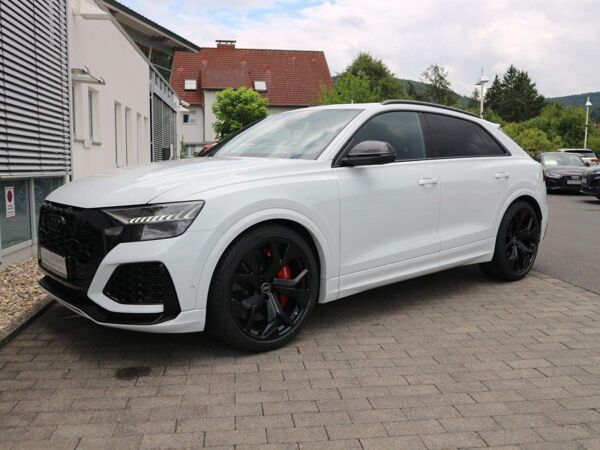 Audi RS Q8 quattro PANO+KERAMIK+AHK+HEADUP+ACC+MATRIX bild 4