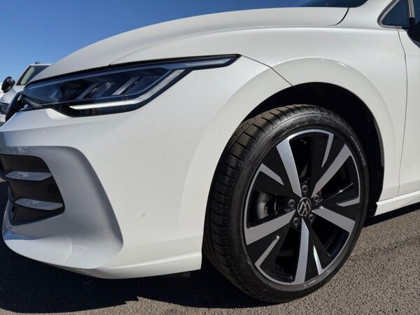 Volkswagen Golf Variant Life 1.5 TSI LED CarPlay 360° Kamera SHZ Ambiente Anschlussgar. bild 7