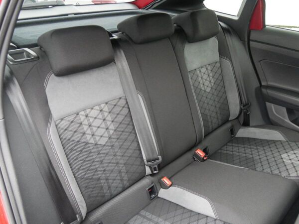 Volkswagen Taigo 1.5 TSI DSG R-Line AHK Navi Kamera Matrix bild 5