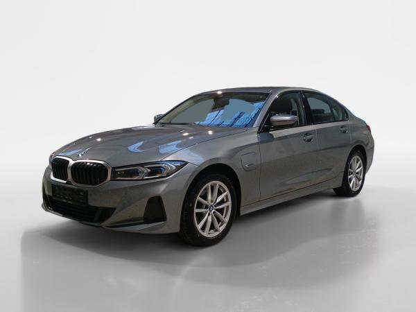 BMW 320 Sofort verfügbar*Haustürlieferung*Innovationspaket*Entertainmentpaket* bild