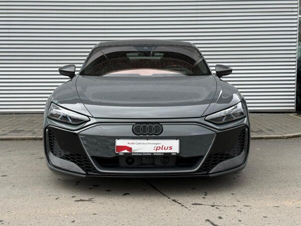 Audi RS e-tron GT performance +AKTIVFAHRWERK+ALLRADLENKUNG+ bild 2