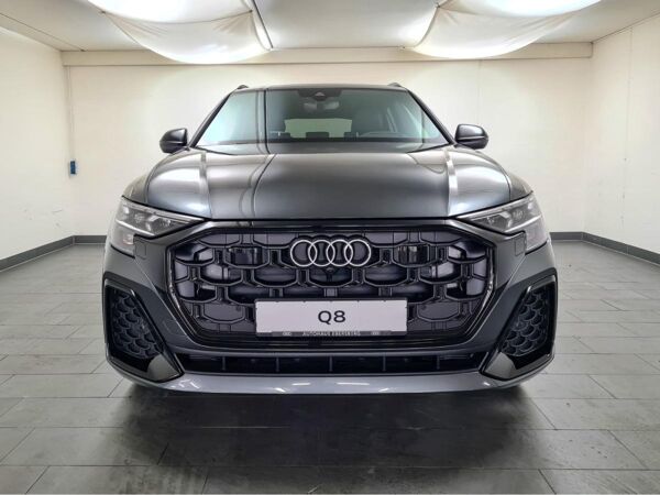 Audi Q8 SUV 50 TDI quattro Luft Laser Pano ACC bild 3