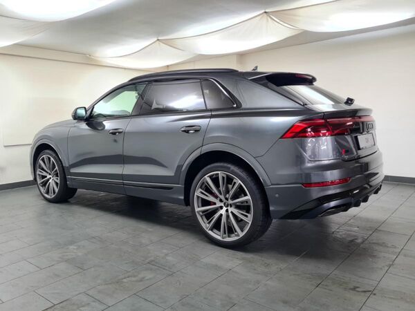 Audi Q8 SUV 50 TDI quattro Luft Laser Pano ACC bild 5