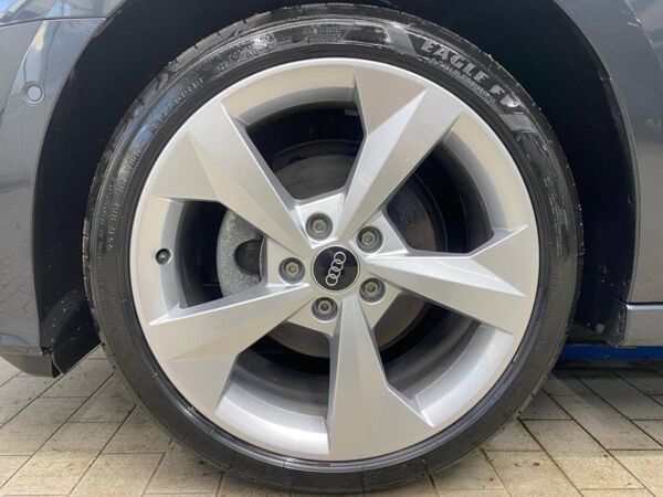 Audi A3 Limousine 35 TFSI advanced NAVI+AHK+RFK+ACC+AKTION bild 2