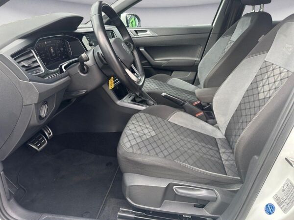 Volkswagen Taigo 1.0 TSI DSG R-Line Virtual Navi Matrix Kamera bild 6