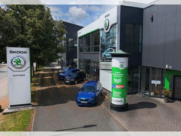Skoda Superb Combi 2.0 TSI 150kW Sportline !SOFORT VERFÜGBAR! bild 2