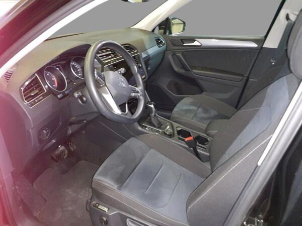 Volkswagen Tiguan 2.0 TDI Life 4M Standhzg AHK LED Navi bild 5