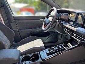 Volkswagen Golf VIII 2.0 TSI GTI DSG AHK LED H&K NAVI KAM