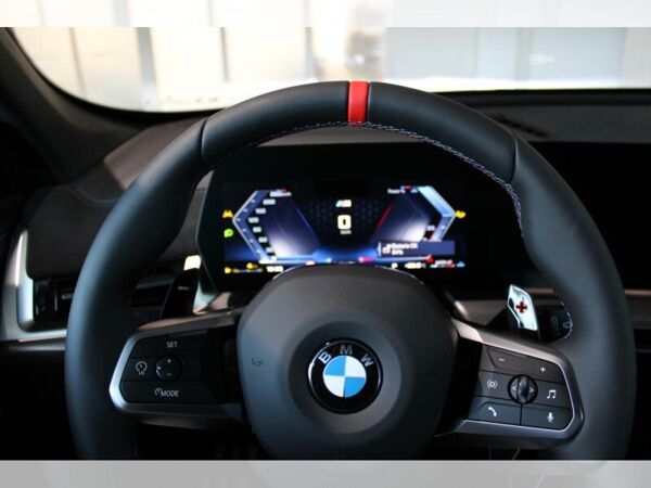 BMW X1 M35i xDrive LAGERABVERKAUF ! bild 7