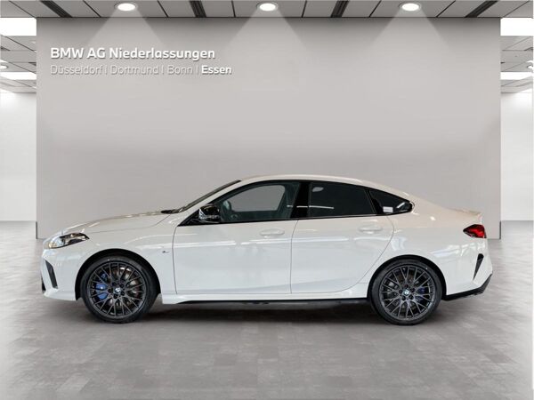 BMW M235 xDrive Gran Coupé M Sport Driv.Assist.Prof bild 3