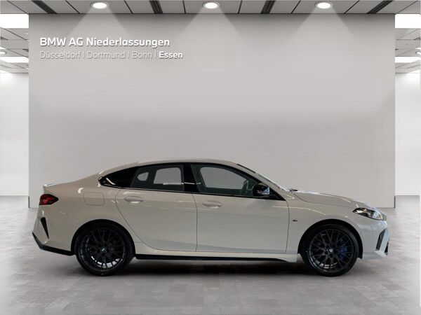 BMW M235 xDrive Gran Coupé M Sport Driv.Assist.Prof bild 4