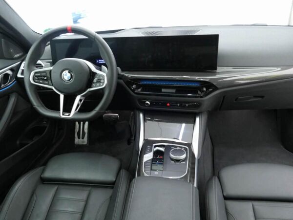 BMW M440i i xDrive 19 Zoll*ACC*Glasdach*Harman Kardon* uvm. bild 3