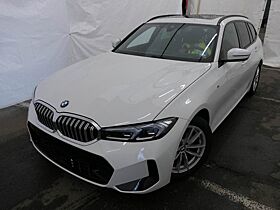 BMW 320 d M Sportpaket*360 Kamera*Panorama*ACC* uvm. BMW 320 d M Sportpaket*360 Kamera*Panorama*ACC* uvm.