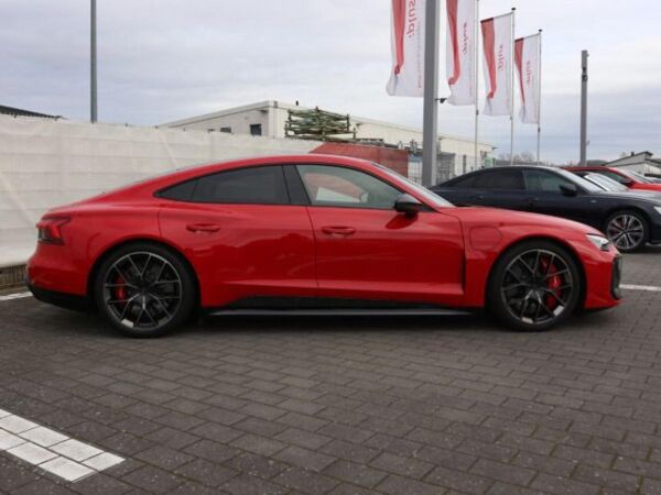Audi RS e-tron GT performance AKTIVFAHRWERK*KERAMIK bild 2