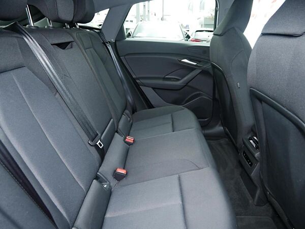 Audi Q6 e-tron Sportback AHK Alu 19 LED+ Wärmep 360° bild 7