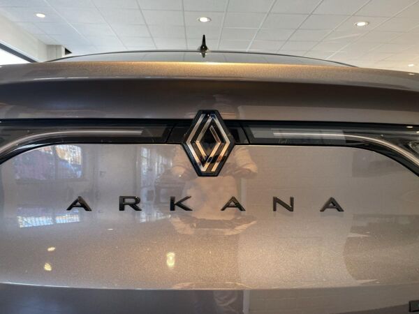 Renault Arkana E-TECH Hybrid 145 Esprit Alpine bild 6