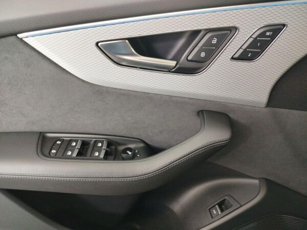 Audi RS Q8 Quattro tiptronic B&O HuD PANO AHK MATRIX bild 7