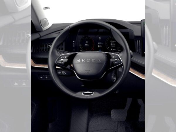 Skoda Superb 2.0 TDI 4x4 DSG L&K*PRIVAT*SOFORT* l AHK l PANO l STHZ l HUD l LEDER l MATRIX l bild 4