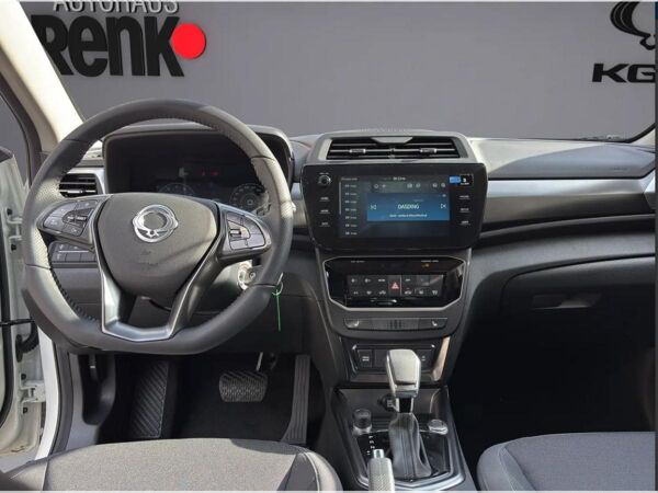 KGM Tivoli Nomad AT 1.5 2WD *LED/SHZ/RFK/APP/PDC* bild 5