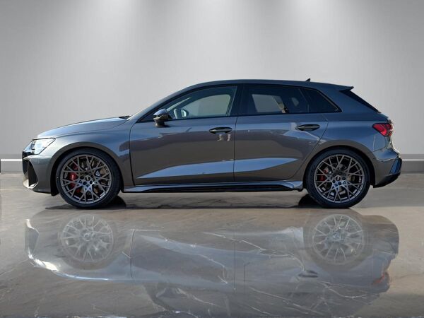 Audi RS3 Sportback 294 kW S tronic + RS SPORTABGAS + RS SCHALENSITZE + MATRIX + HUD + SONOS + bild 5
