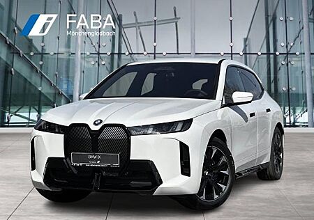 BMW iX xDrive45 | UPE 99.540,- | 0,25% | M Sportpaket HK HiFi DAB LED