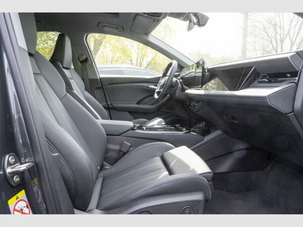 Audi Q6 e-tron quattro Pano/AreaView/Matrix/Beifahrerdisplay/Sitzhei bild 7