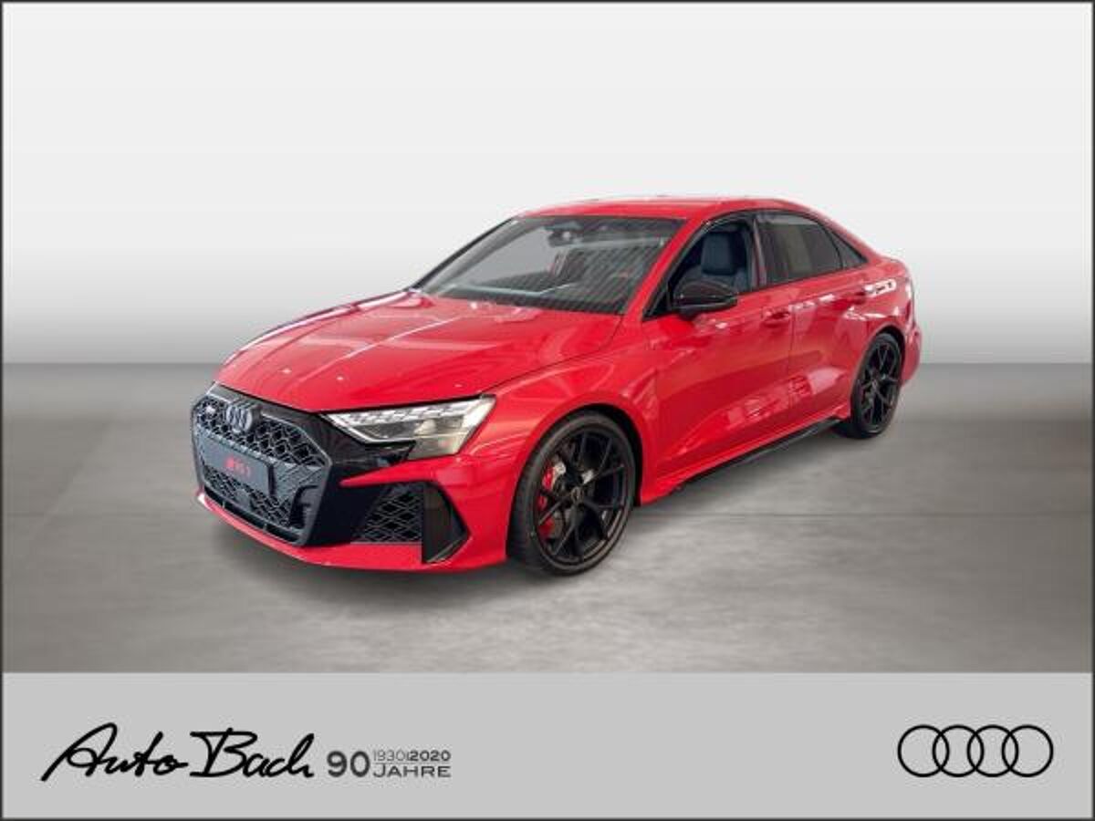 Audi RS3 Limousine RS-Abgas Navi-Paket Adapt.-Fahrwerk bild
